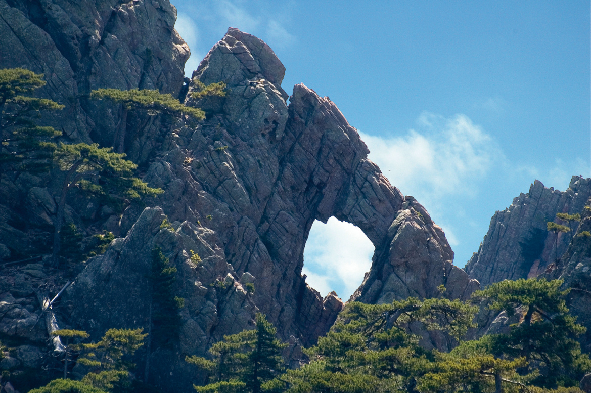 Les aiguilles de Bavella Les aiguilles de Bavella